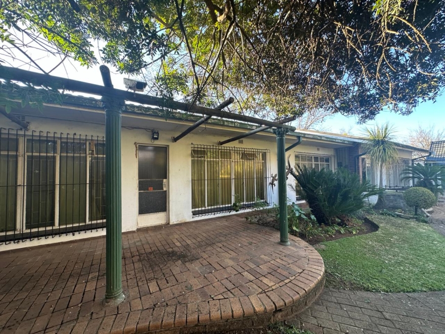 4 Bedroom Property for Sale in Waterkloof A H North West